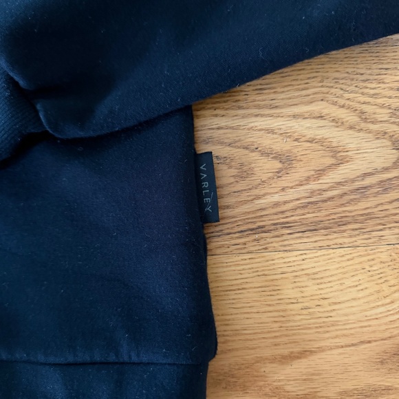 VARLEY DoubleSoft Betsy Sweatshirt Cowlneck in Black (Size XS) - Picture 6 of 11